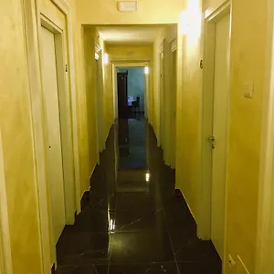Alojamento de Acomodação e Pequeno-almoço Royal