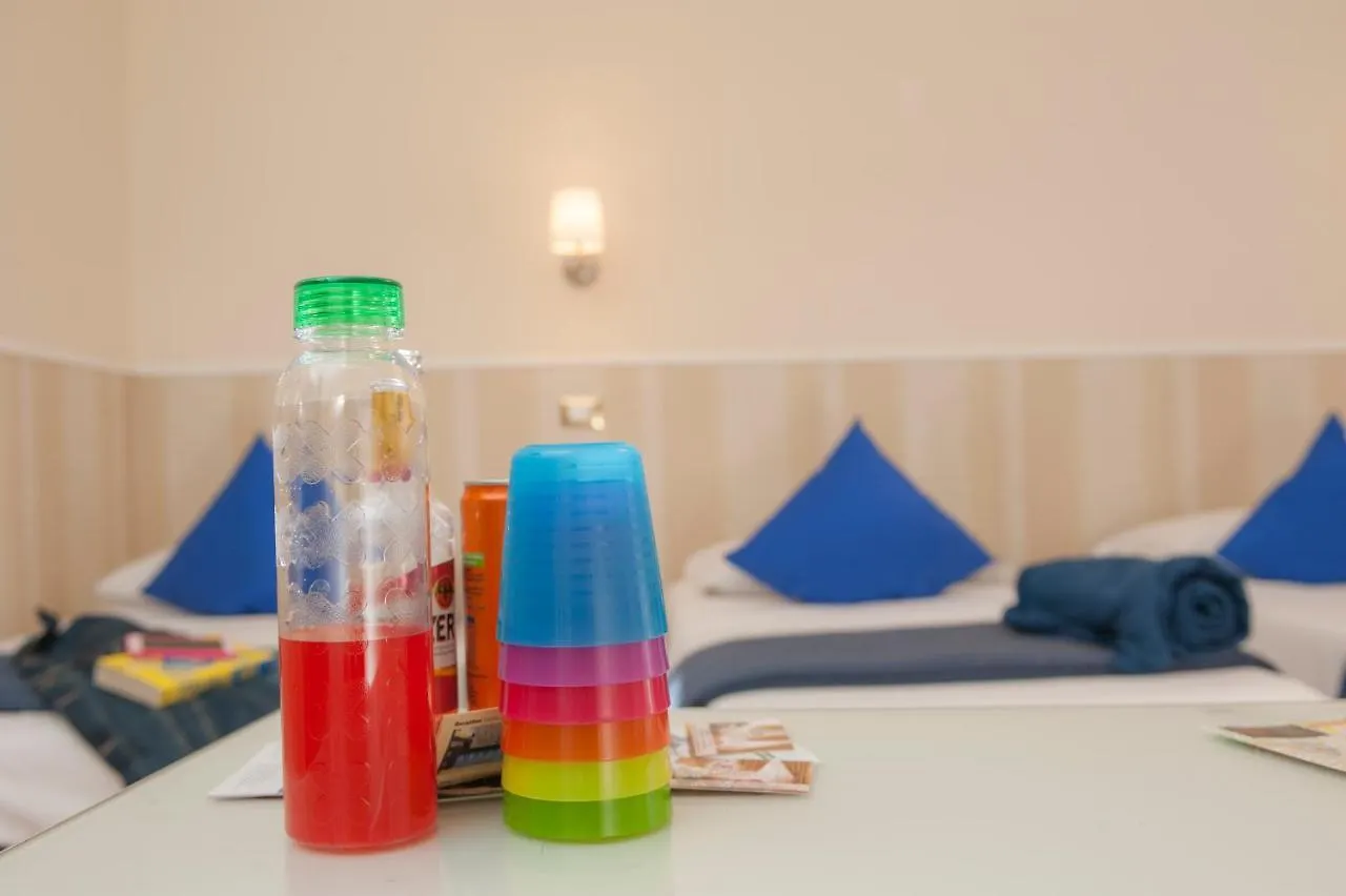 Hostel Budget Rooms Des Arts