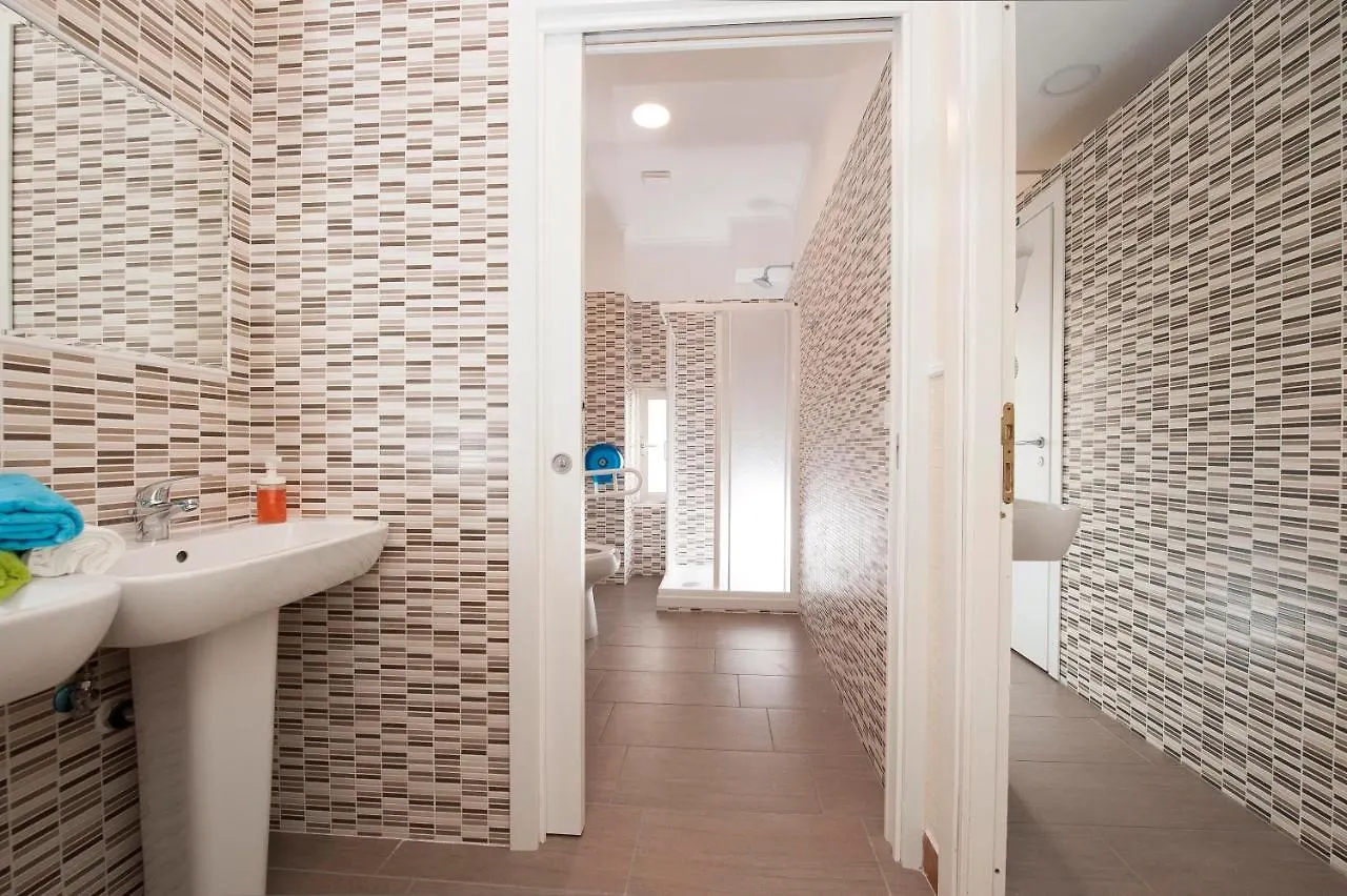 Hostel Budget Rooms Des Arts