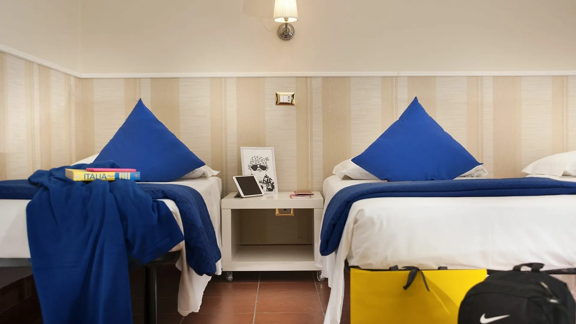 Hostel Budget Rooms Des Arts